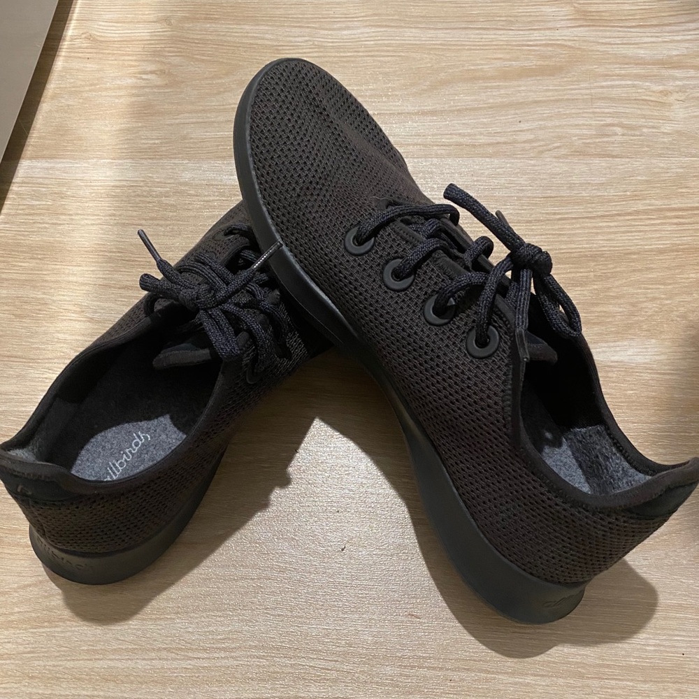 All black Allbirds